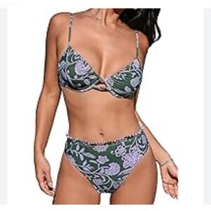 Cupshe Bikini Set, Floral‎ Print, Ruffle Trim, Two Piece Swimsuit, Beach size S